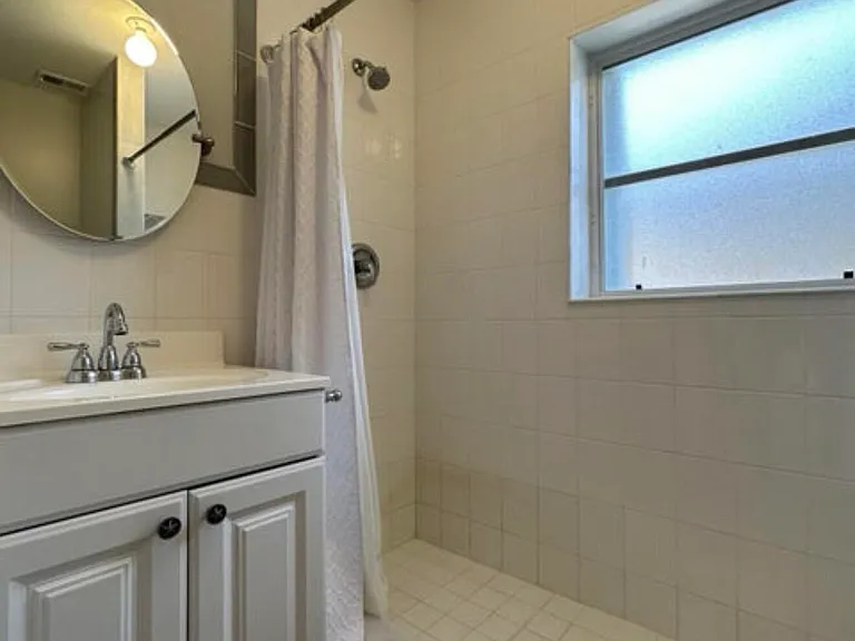 49 Douglas Dr — Photo 24