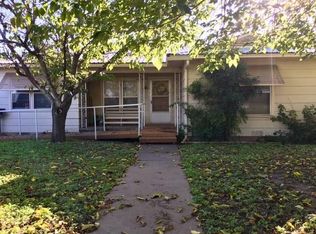 1620 Cline St, Goldthwaite, TX 76844