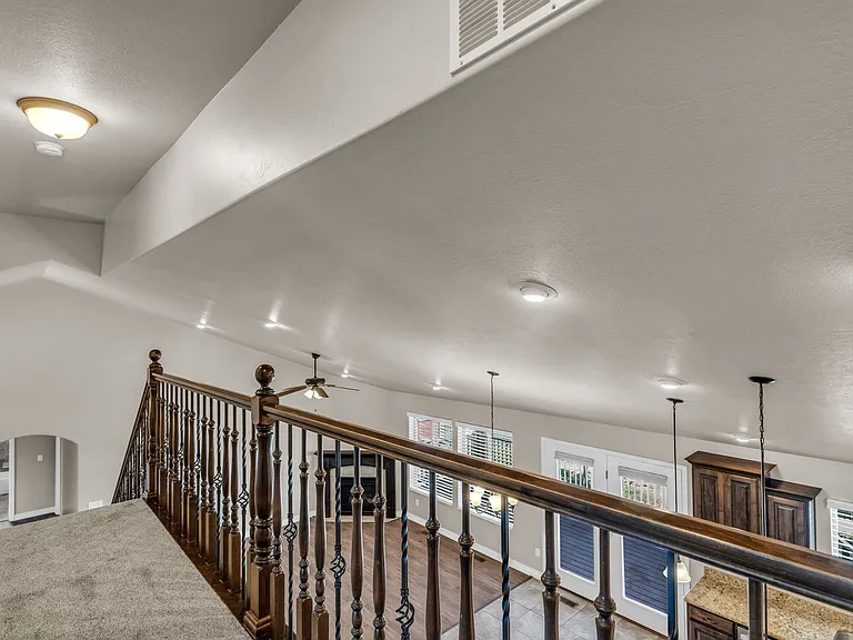 1377 S 4300 W — Photo 25