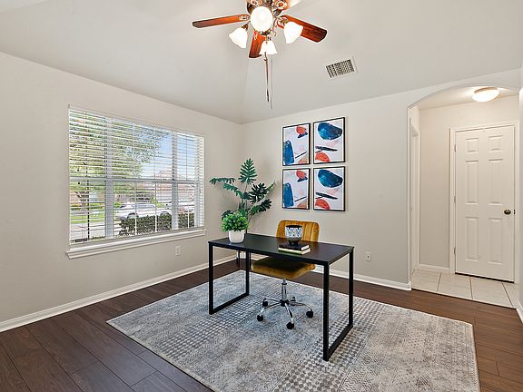 3rd image of 4421 Meadowside Ln