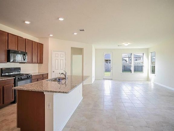 3rd image of 20935 Westfield Terrace Trl