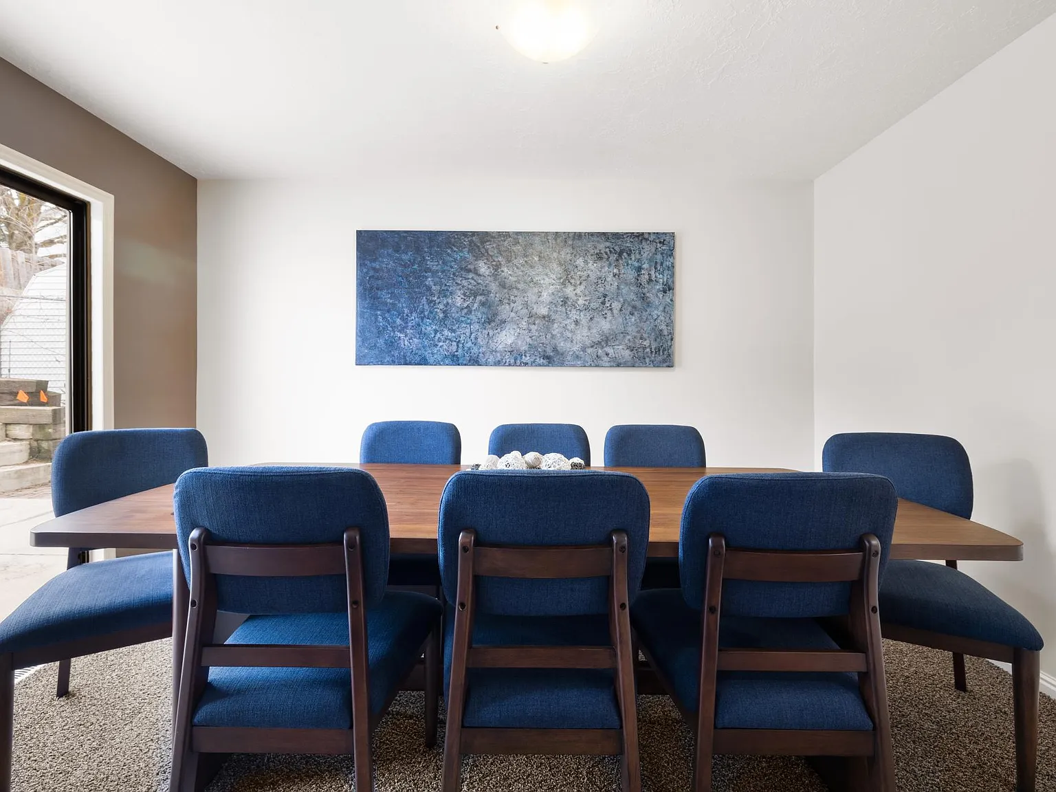 2278 E Tompkins Dr — Photo 2