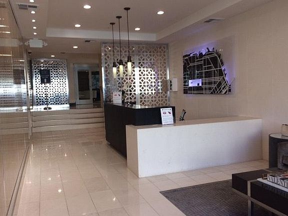 2nd image of 2655 Bush Street #303
