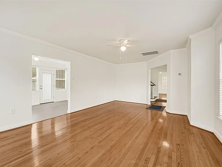 4390 Harvest Ln — Photo 5