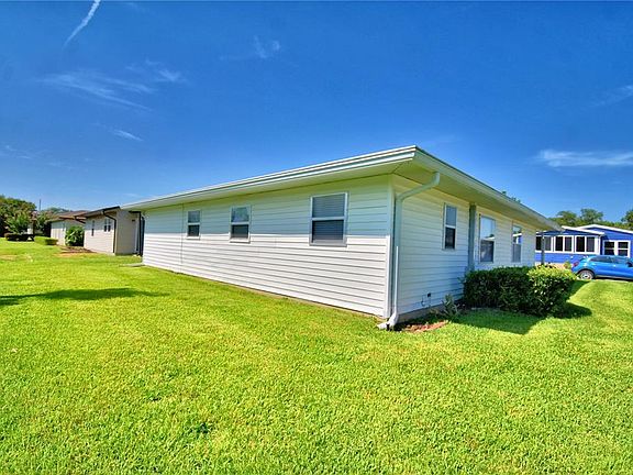 3rd image of 4860 Goldenview Ln