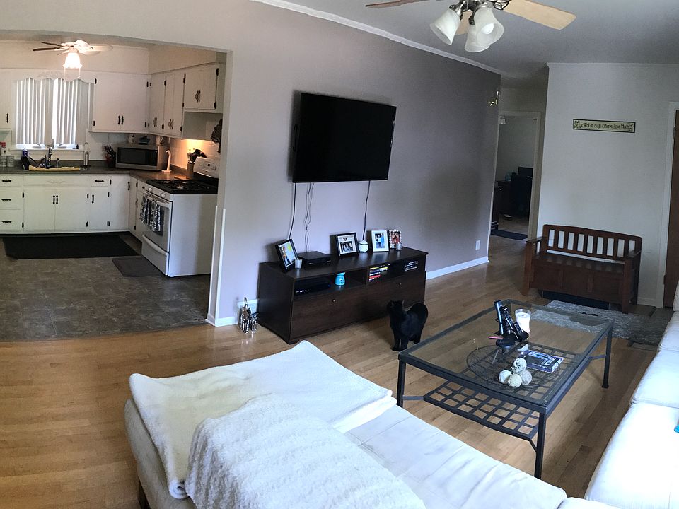 Kitchen/Living Room
