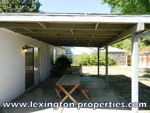 5th image of 2145 McGregor Dr