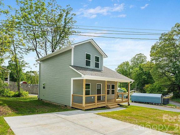 3rd image of 102 Babb St