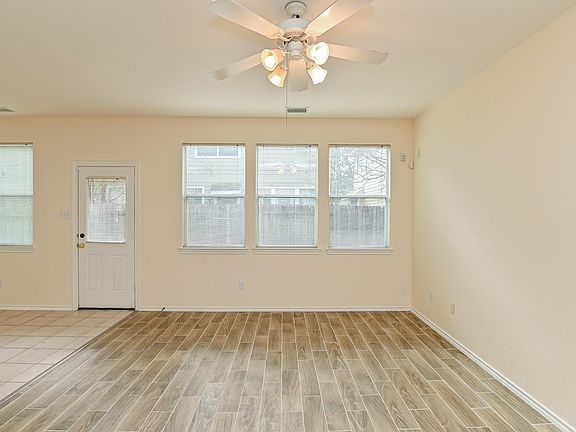 5th image of 16827 Bellmoor Ln