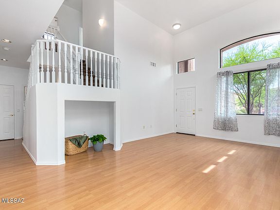 4th image of 455 E Placita Cuesco