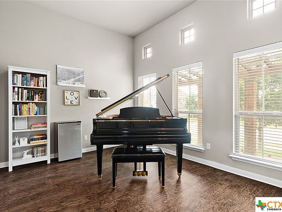 5th image of 3505 Rusack Dr