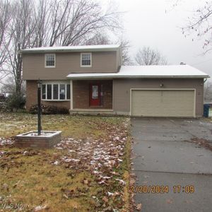 640 Matawan Dr, Campbell, OH, 44405
