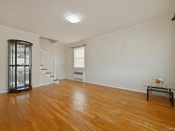 4th image of 51 Hickory Road