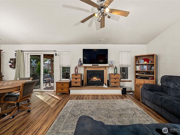 4th image of 5339 S Island Drive E