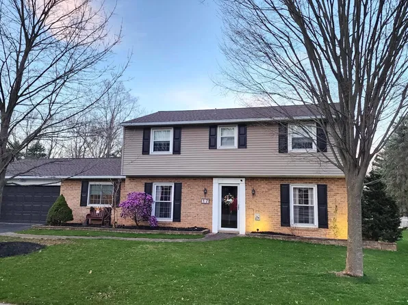 17 Briarwood Rd, Shrewsbury, PA 17361