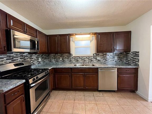 2nd image of 5328 Ridge Forest Dr