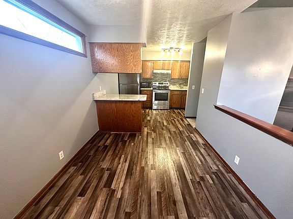 4th image of 6110 S 76th Ave