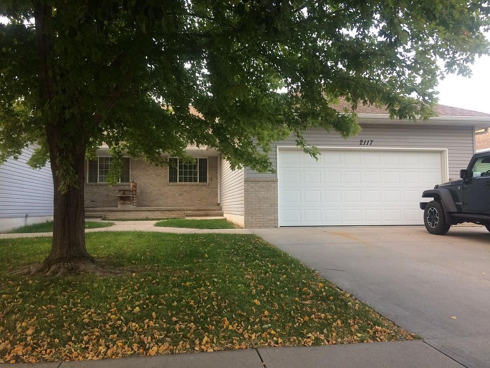1st image of 2119 W 38th St