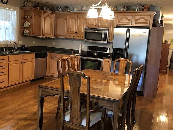3rd image of 132 Township Road 1052