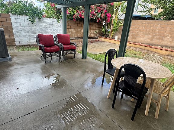 4th image of 28516 Wisteria Ln