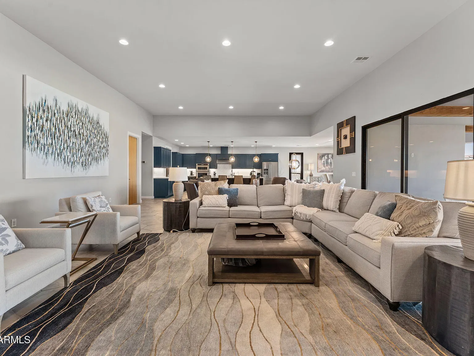 4 bed, 3.5 bath, 4205 sqft, $3,750 — Photo 4