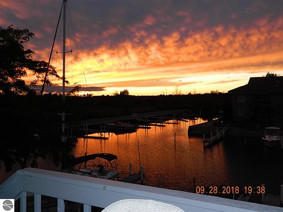 3rd image of 3074 E Midshipman Dr