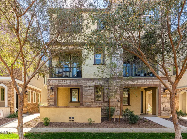 1724 E CHELSEA Lane, Gilbert, AZ 85295