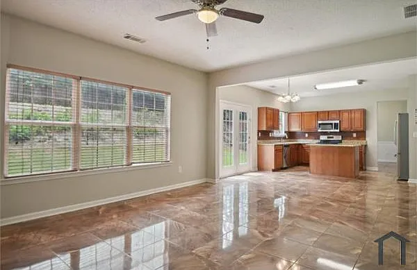 2455 Beckenham Pl — Photo 4