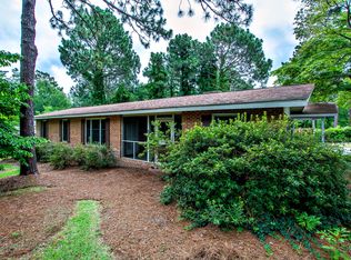 825 N Bennett St, Southern Pines, NC 28387