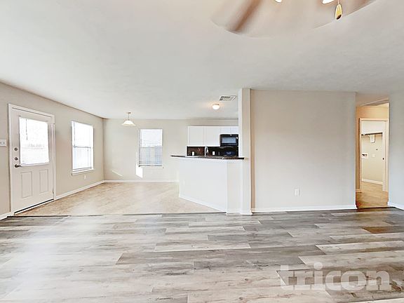 3rd image of 9215 Dewberry Blossom Ln