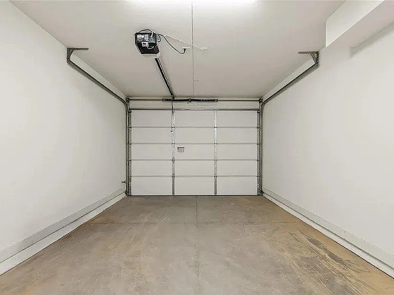 Unit Photo