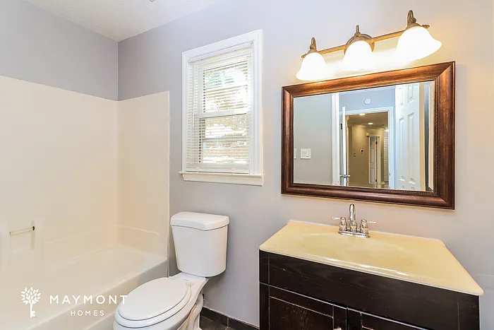 1183 Salisbury Trl — Photo 8