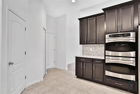 276 W Adelaide Dr — Photo 7