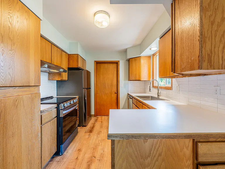 2503 Wright St — Photo 7