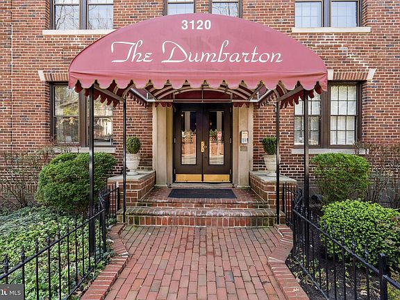 2nd image of 3120 R St NW APT 207