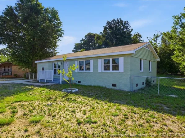 3145 Legion Rd, Hope Mills, NC 28348