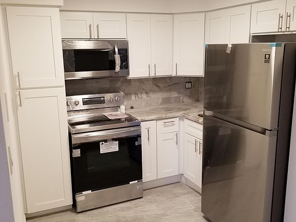 3rd image of 3923 Lankenau Ave Floor 2
