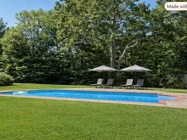 https://photos.zillowstatic.com/fp/6e6a9d9f5fccf6f116f4b10b890961c2-p_e.webp