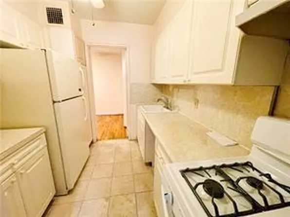 4641 Bedford Avenue image 3 of 6