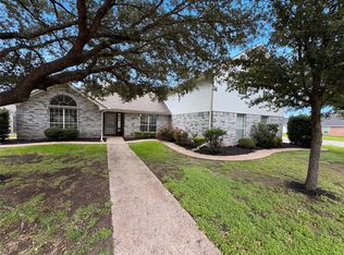 1226 Oakmanor Cir, Hewitt, TX 76643