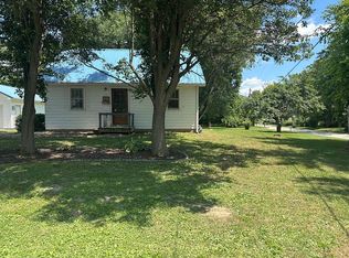 2590 S 70th St, Decatur, IL 62521