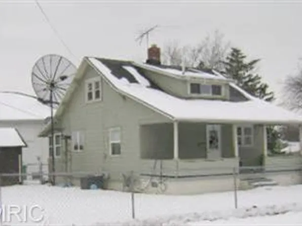 904 Sycamore St, Niles, MI 49120