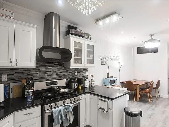 3rd image of 818 Manhattan Ave #3C