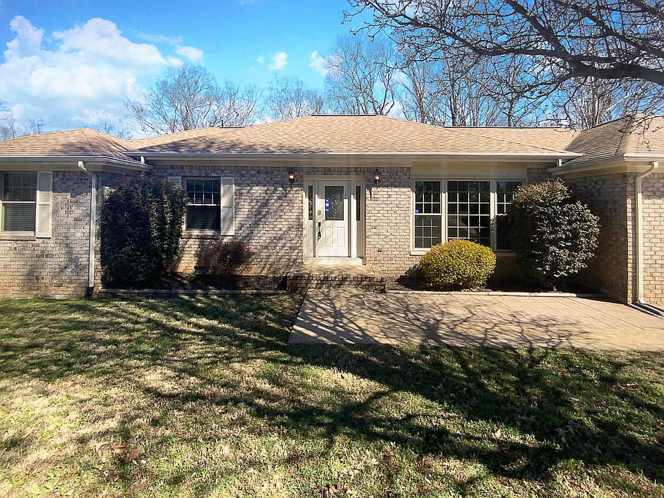 1st image of 6903 Deerwood Dr
