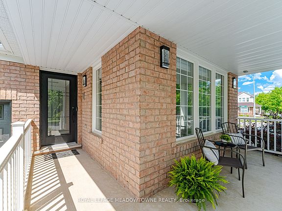 4th image of 214 John W Taylor Ave W