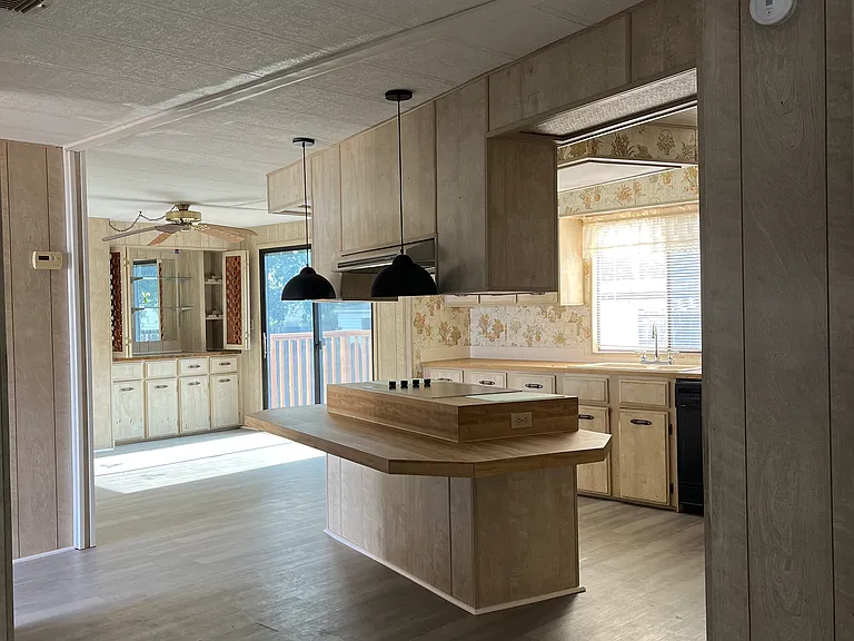 4714 Mundell Ave — Photo 24