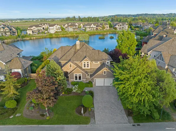 3928 159th St, Surrey, BC V3Z 0Y3