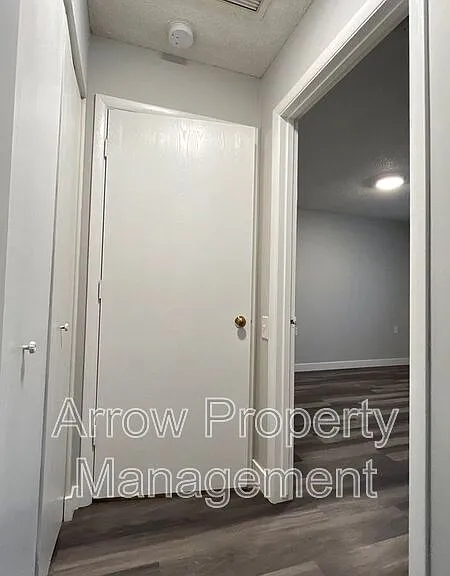 11141 N 137th St #51 — Photo 8