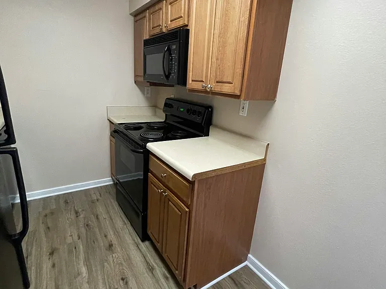 3518 E Richmond Rd #15 — Photo 6