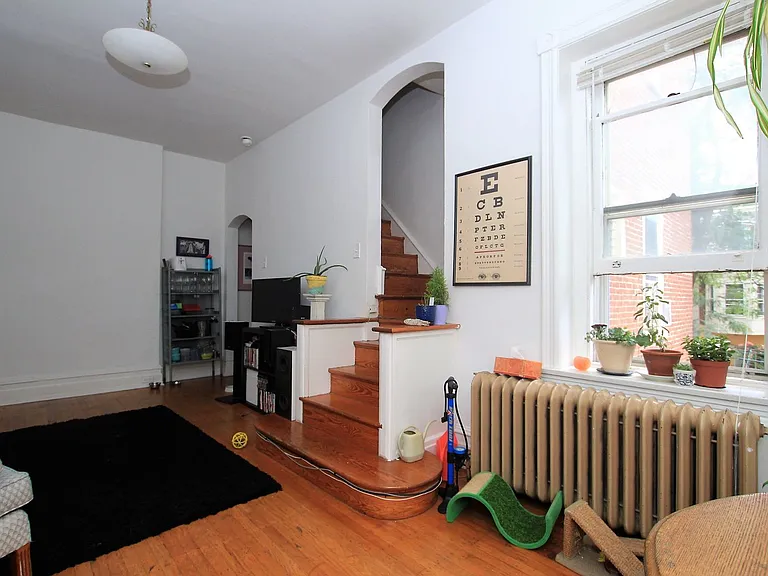 3718 Spring Garden St #2R — Photo 5
